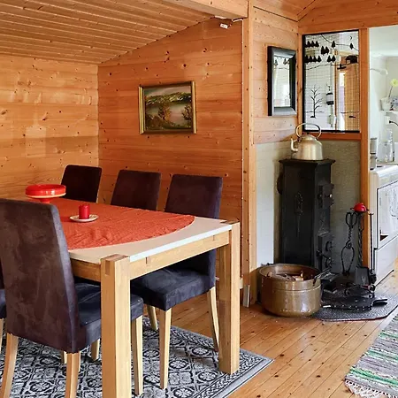 2 Bedroom Pet Friendly In Haddal