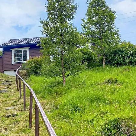 Holiday home 2 Bedroom Pet Friendly In